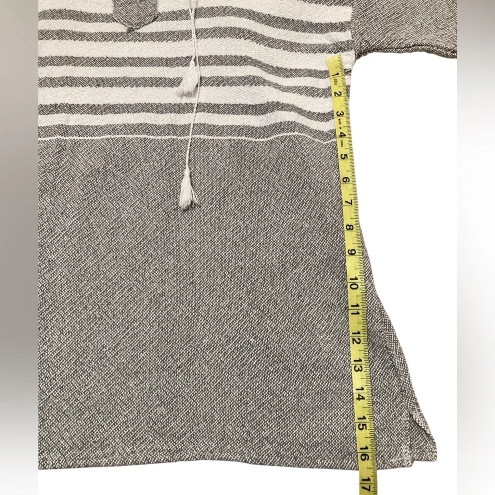 Mexican Handmade Woven Gray and White Striped Short Sleeve Top, Men’s, Small - Picture 5 of 5